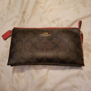 Coach wristlet signa6